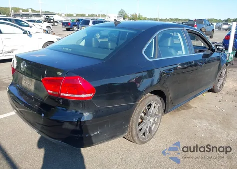 2013 Volkswagen Passat 2.5L Se из США, поврежденный, VIN 1VWBP7A34DC026222